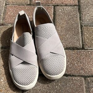 Lucky Brand Gray Women's Slip-On Athletic Shoes